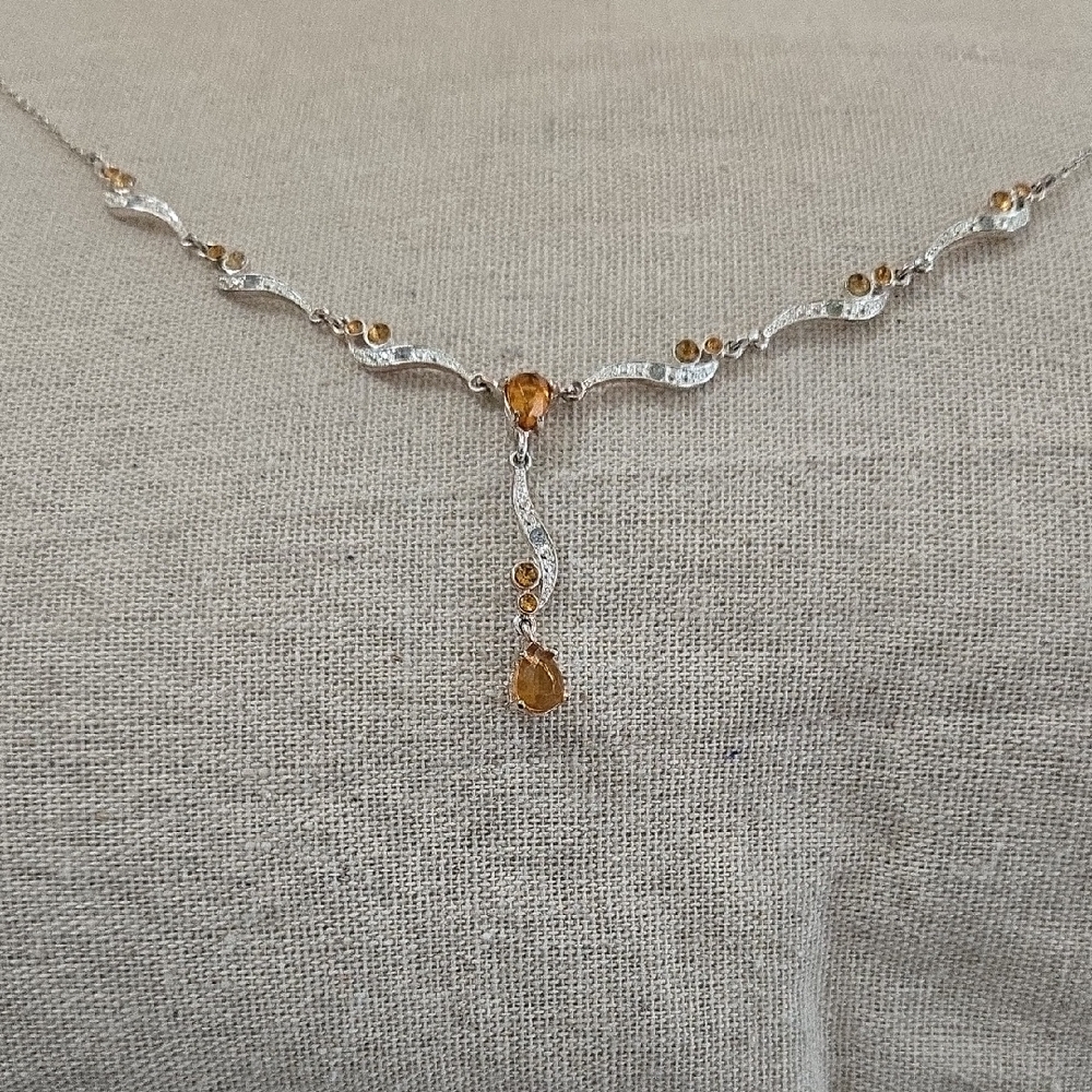 Elegant Silver Necklace with Citrine Details